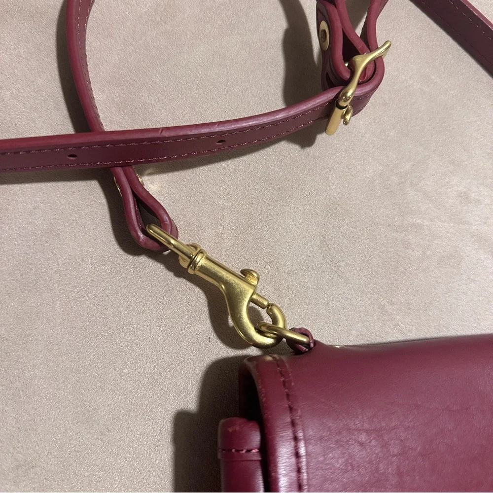 J.W. Hulme Burgundy Leather Crossbody Bag Brass Turn Lock - Picture 5 of 6